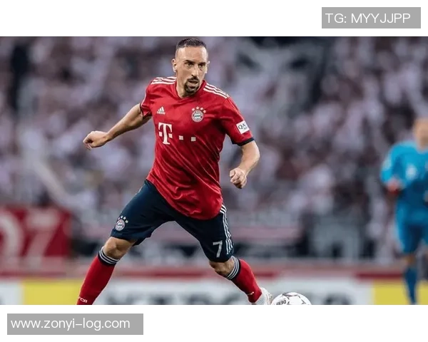 当下最受关注的足球球星及其场上风采解析